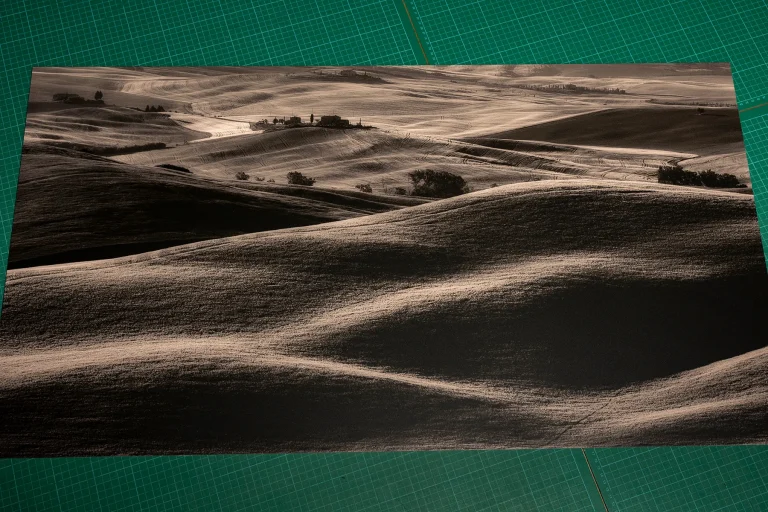Výstava fotografií - Vlado Bača - Intímna krajina - Hotové dielo po kašírovaní